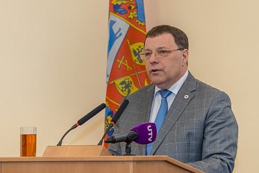 Депутаты приняли к сведению отчет Уполномоченного по правам человека